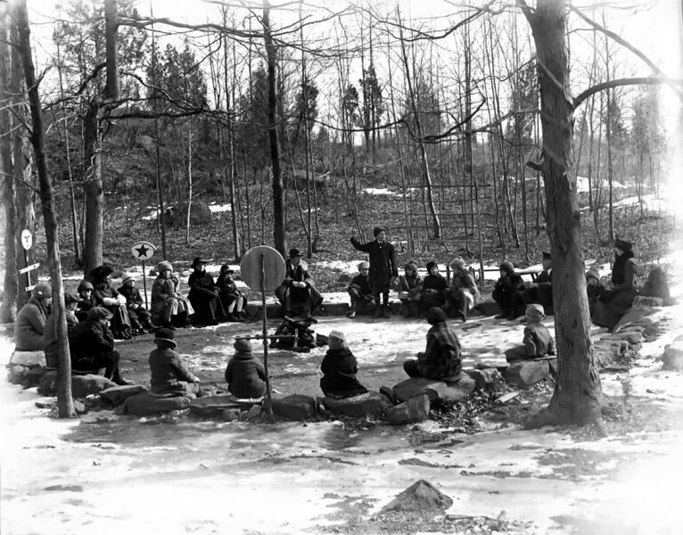 Soubor:Zimní Sněm na Wabanaki campu 1917.jpg